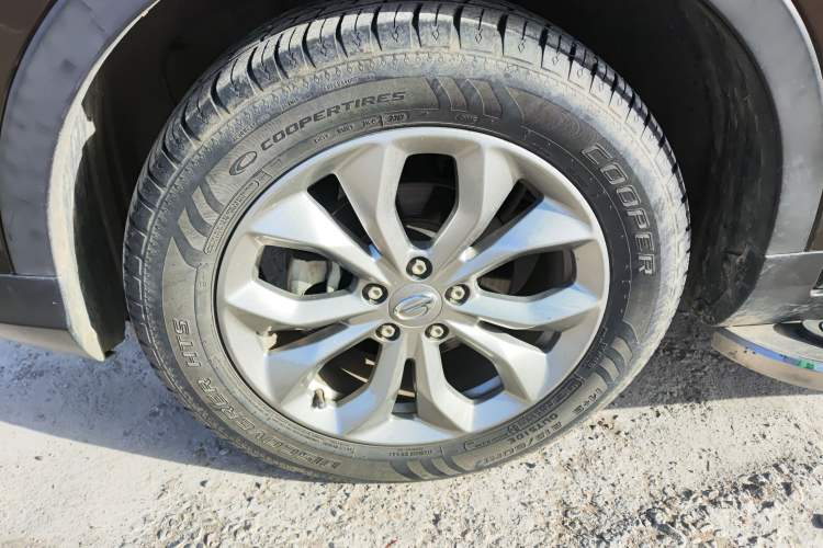 Used GAC Trumpchi GS3 2017 150N Manual Elite Edition Left Front Wheel Hub