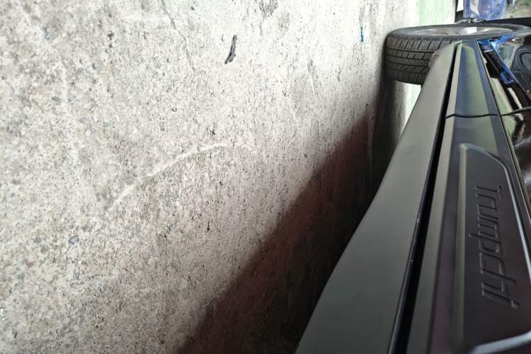 Used GAC Trumpchi GS3 2017 150N Automatic Elite Edition Left Side Sill
