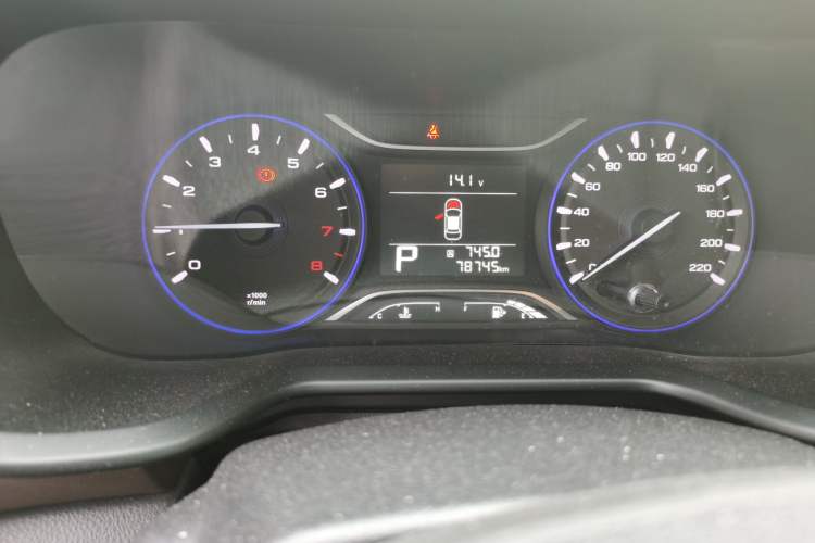 Used GAC Trumpchi GS3 2017 150N Automatic Elite Edition Odometer Close Up