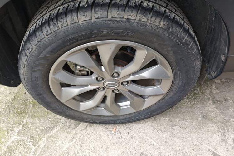 Used GAC Trumpchi GS3 2017 150N Automatic Elite Edition Right Rear Wheel Hub