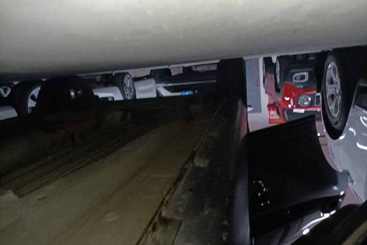 Used GAC Trumpchi GS3 2017 200T Automatic Elite Edition Right Side Sill