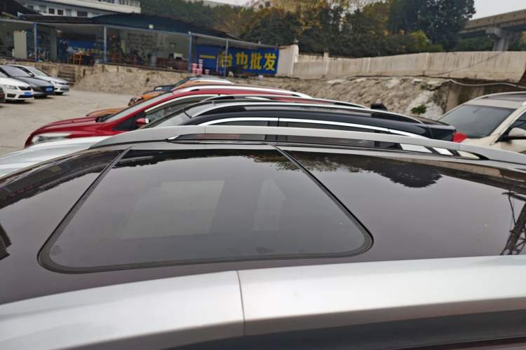 Used GAC Trumpchi GS3 2017 150N Automatic Elite Edition Roof