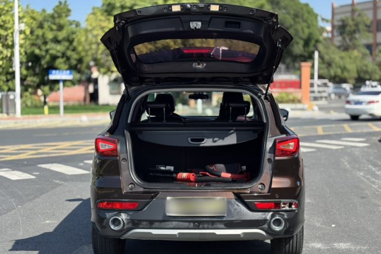 Used GAC Trumpchi GS3 2017 150N Automatic Elite Edition Trunk