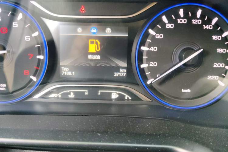 Used GAC Trumpchi GS3 2017 150N Manual Luxury Edition Odometer Close Up