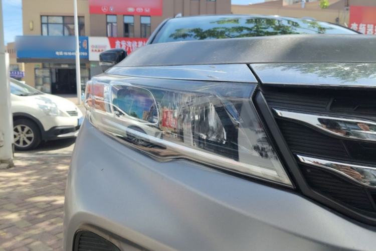 Used GAC Trumpchi GS3 2017 150N Manual Luxury Edition Right Front Headlight