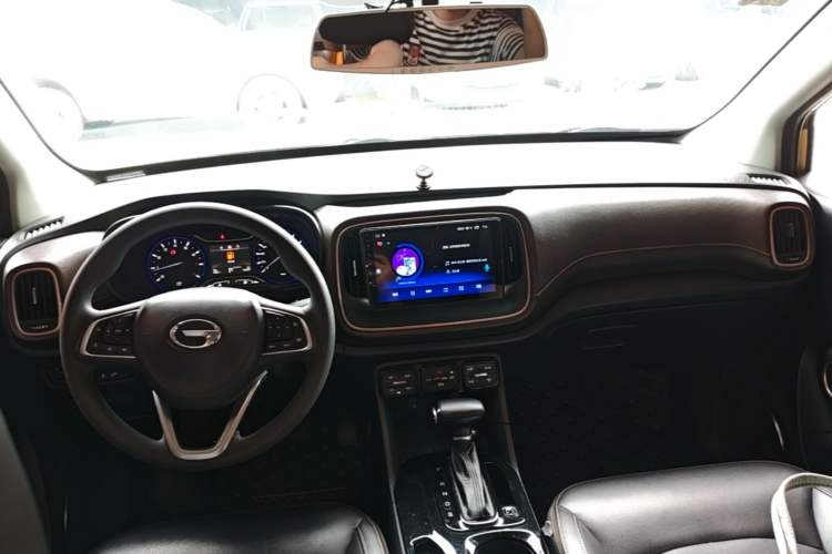 Used GAC Trumpchi GS3 2017 200T Automatic Luxury Edition Center Console