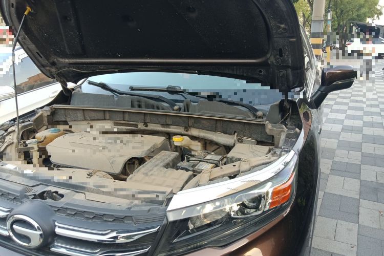 Used GAC Trumpchi GS3 2017 150N Manual Elite Edition Engine Bay Left