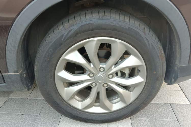 Used GAC Trumpchi GS3 2017 150N Manual Elite Edition Right Front Wheel Hub