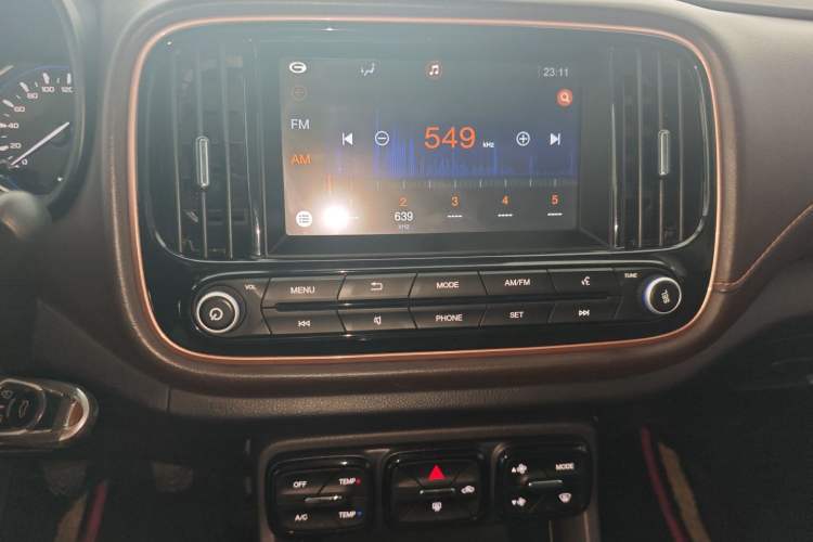 Used GAC Trumpchi GS3 2017 150N Manual Elite Edition Audio And AC Panel