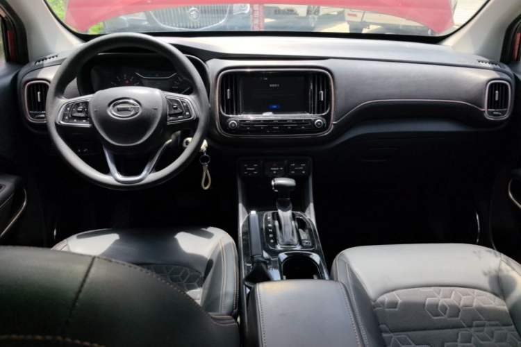 Used GAC Trumpchi GS3 2017 150N Automatic Elite Edition Center Console
