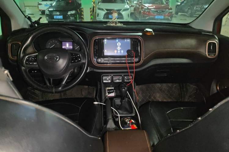 Used GAC Trumpchi GS3 2017 150N Manual Luxury Edition Center Console