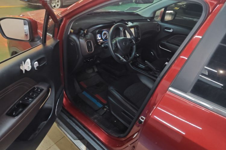 Used GAC Trumpchi GS3 2017 150N Automatic Elite Edition Driver Seat