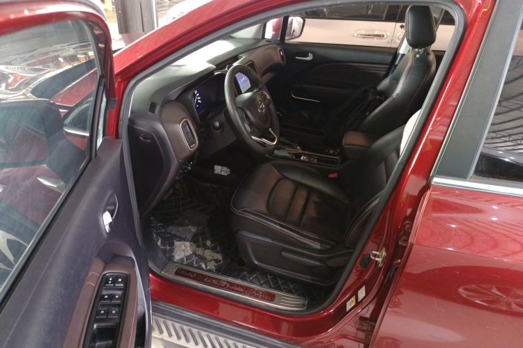 Used GAC Trumpchi GS3 2017 200T Automatic Luxury Edition Driver Seat
