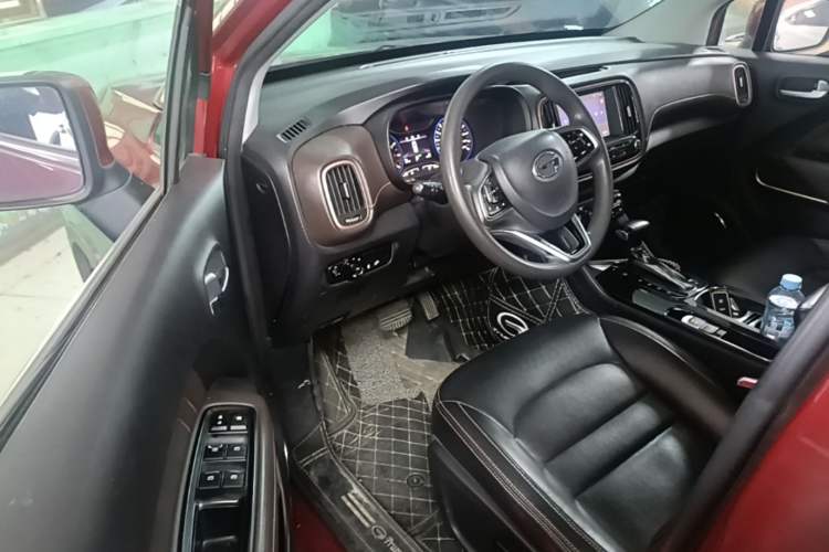 Used GAC Trumpchi GS3 2017 200T Automatic Luxury Edition Driver Seat