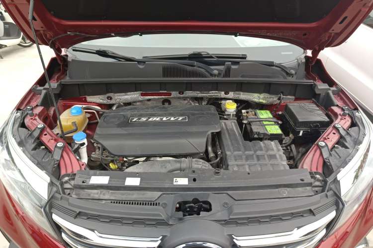 Used GAC Trumpchi GS3 2017 150N Automatic Elite Edition Engine Bay
