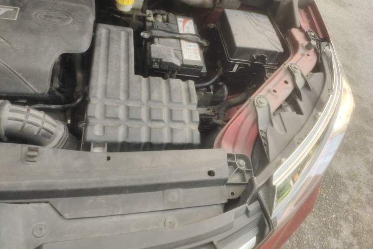 Used GAC Trumpchi GS3 2017 150N Automatic Elite Edition Engine Bay Left