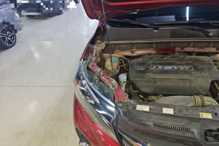 Used GAC Trumpchi GS3 2017 150N Automatic Elite Edition Engine Bay Right