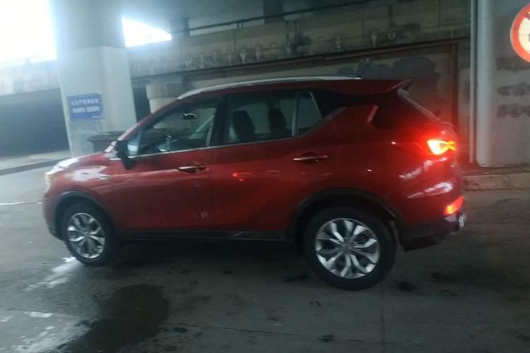Used GAC Trumpchi GS3 2017 200T Automatic Elite Edition Exterior 1