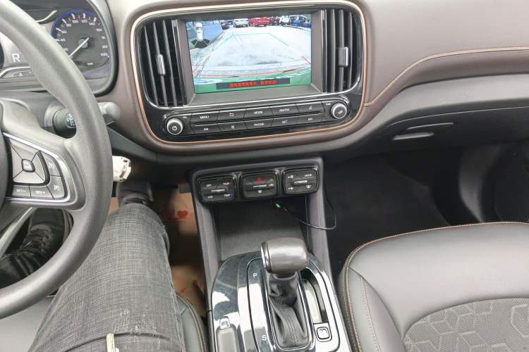 Used GAC Trumpchi GS3 2017 150N Automatic Elite Edition Gear Lever