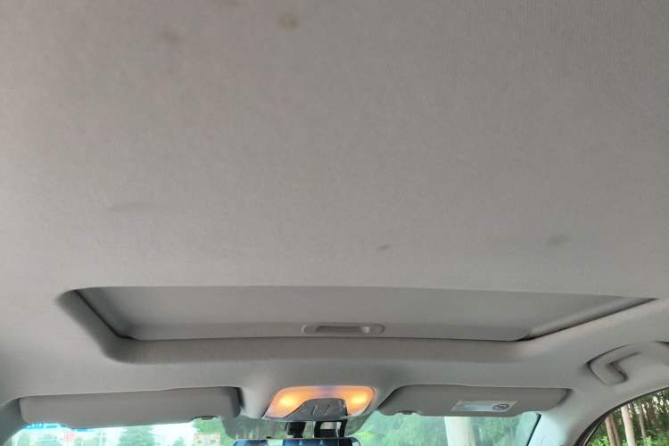 Used GAC Trumpchi GS3 2017 150N Automatic Elite Edition Headliner
