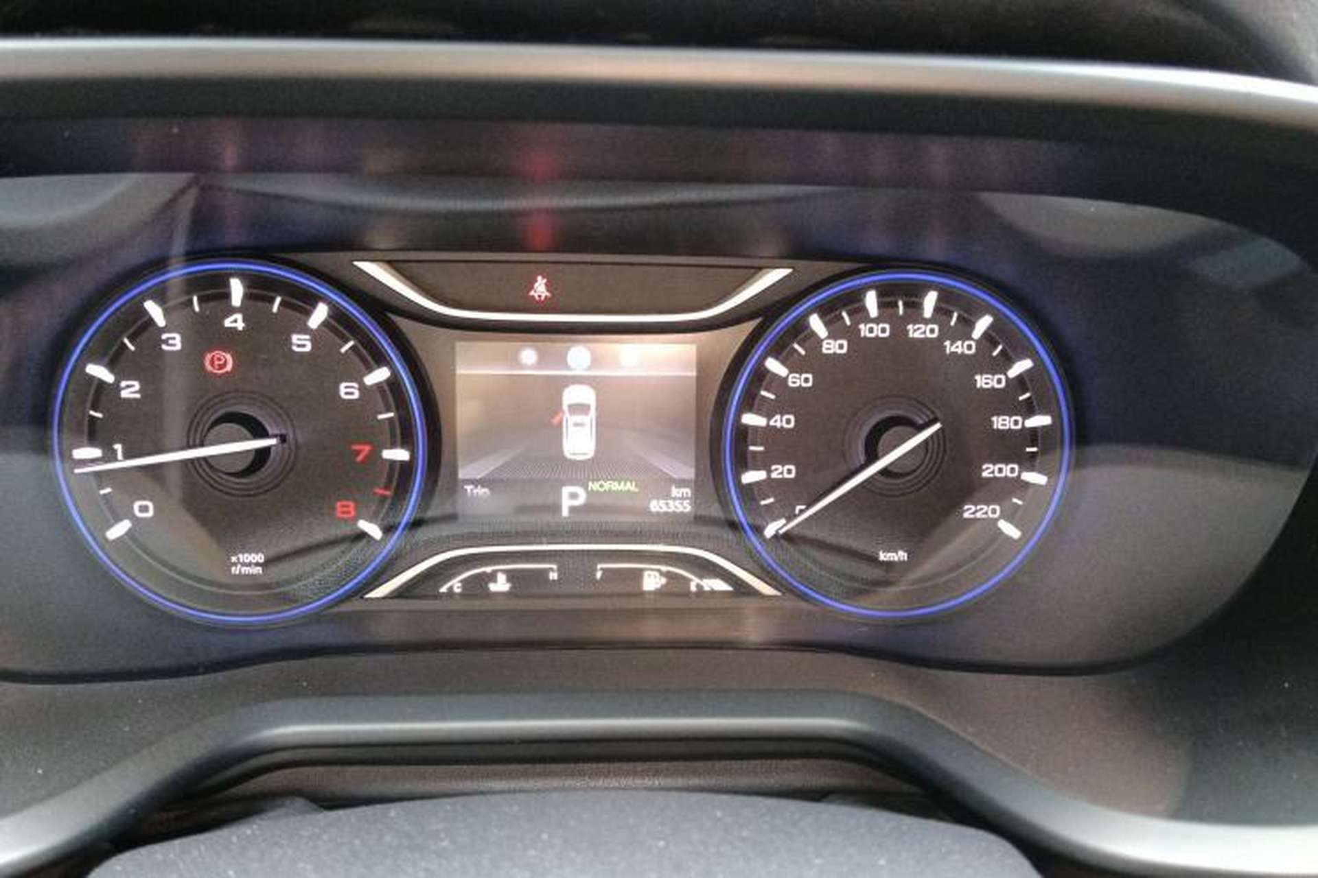 Used GAC Trumpchi GS3 2017 200T Automatic Luxury Edition Instrument Cluster