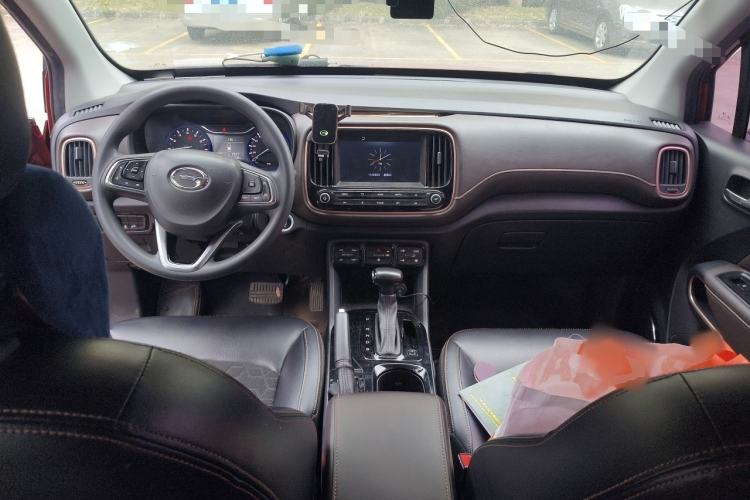 Used GAC Trumpchi GS3 2017 200T Automatic Elite Edition Interior 2