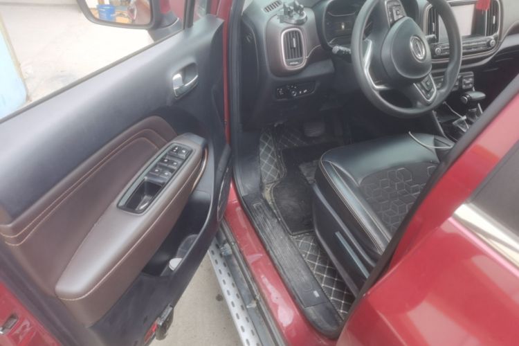 Used GAC Trumpchi GS3 2017 150N Automatic Elite Edition Interior 3
