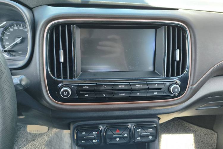 Used GAC Trumpchi GS3 2017 150N Automatic Elite Edition Interior 3