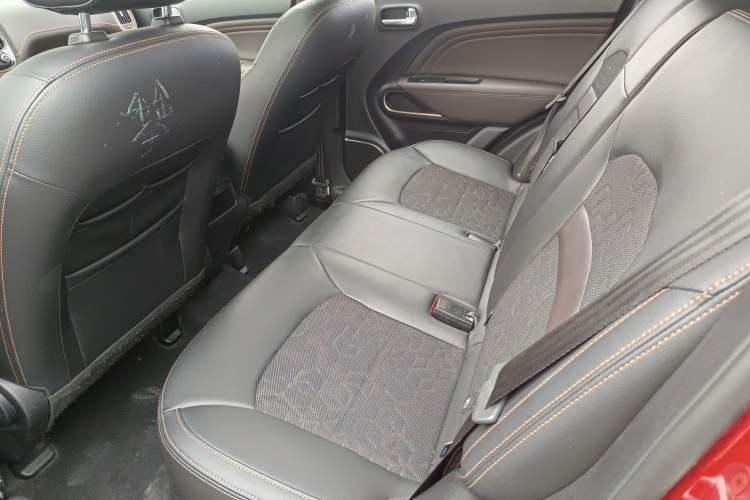 Used GAC Trumpchi GS3 2017 150N Automatic Elite Edition Interior 4