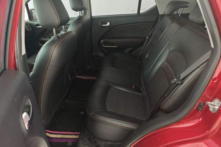 Used GAC Trumpchi GS3 2017 150N Manual Elite Edition Interior 4