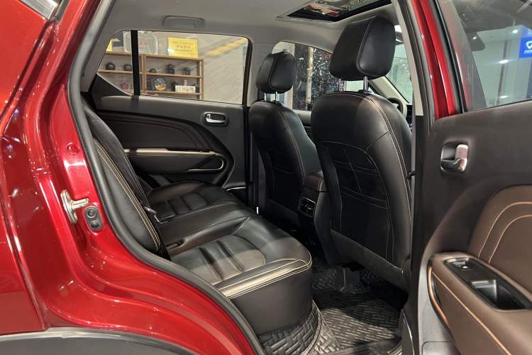 Used GAC Trumpchi GS3 2017 200T Automatic Luxury Edition Interior 7