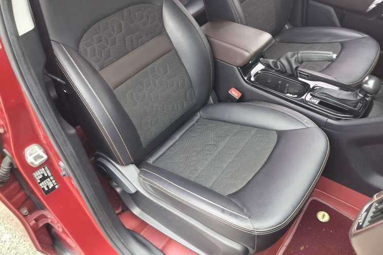 Used GAC Trumpchi GS3 2017 200T Automatic Elite Edition Interior 7