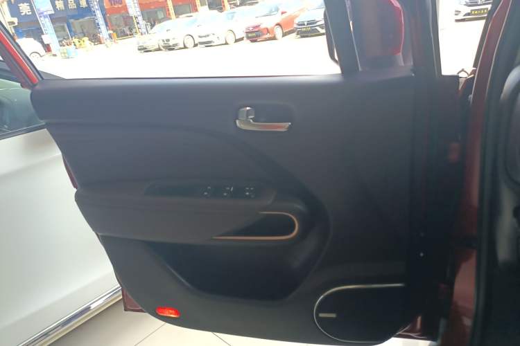 Used GAC Trumpchi GS3 2017 200T Automatic Luxury Edition Left Front Door Interior