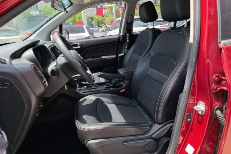 Used GAC Trumpchi GS3 2017 150N Automatic Elite Edition Left Front Seat