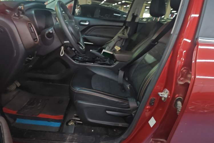 Used GAC Trumpchi GS3 2017 150N Automatic Elite Edition Left Front Seat