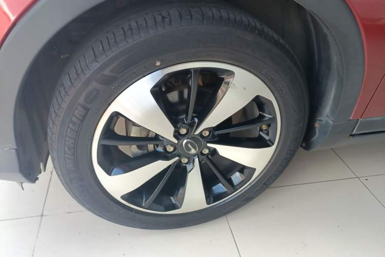 Used GAC Trumpchi GS3 2017 200T Automatic Luxury Edition Left Front Wheel Hub