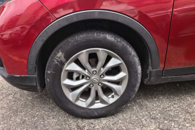 Used GAC Trumpchi GS3 2017 150N Automatic Elite Edition Left Front Wheel Hub
