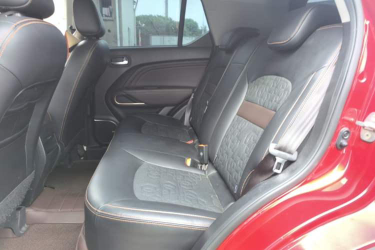 Used GAC Trumpchi GS3 2017 150N Automatic Elite Edition Left Rear Seat