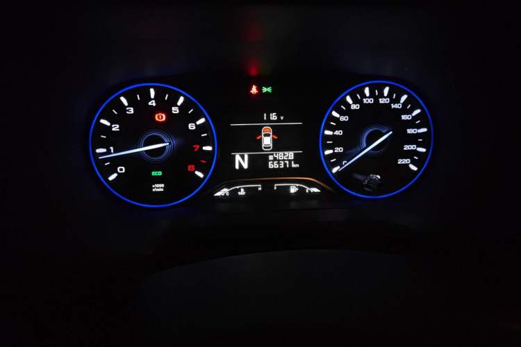 Used GAC Trumpchi GS3 2017 150N Automatic Elite Edition Odometer Close Up
