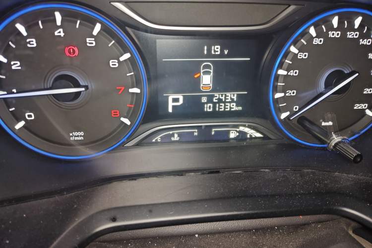 Used GAC Trumpchi GS3 2017 150N Automatic Elite Edition Odometer Close Up