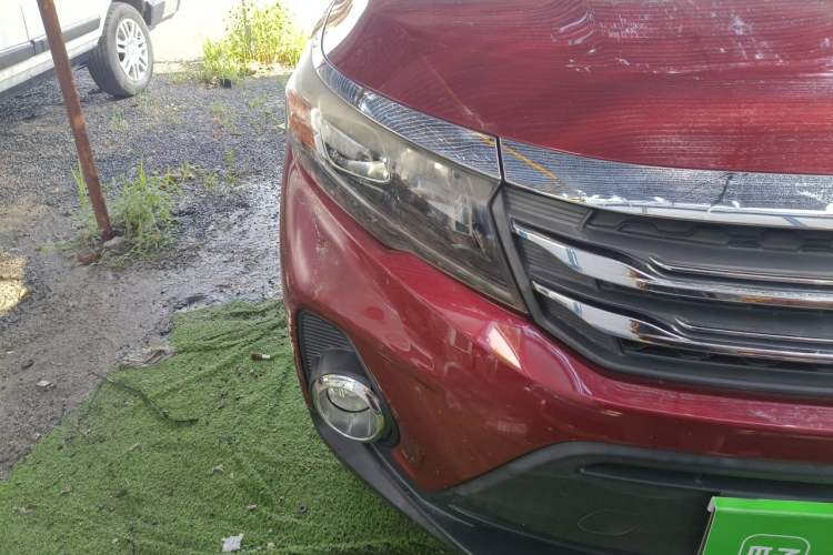 Used GAC Trumpchi GS3 2017 150N Automatic Elite Edition Right Front Headlight