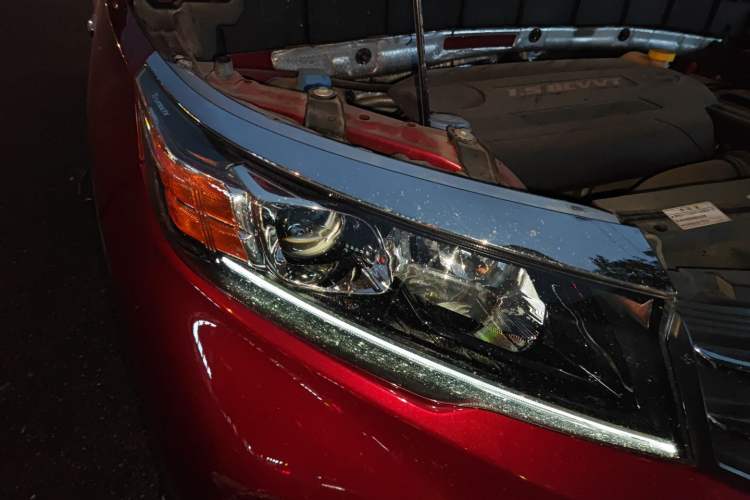 Used GAC Trumpchi GS3 2017 150N Automatic Elite Edition Right Front Headlight