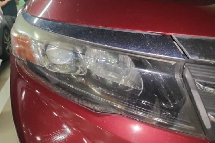 Used GAC Trumpchi GS3 2017 150N Manual Luxury Edition Right Front Headlight