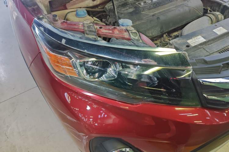 Used GAC Trumpchi GS3 2017 150N Automatic Elite Edition Right Front Headlight