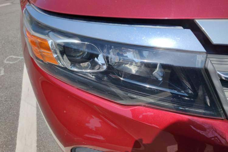 Used GAC Trumpchi GS3 2017 150N Automatic Elite Edition Right Front Headlight