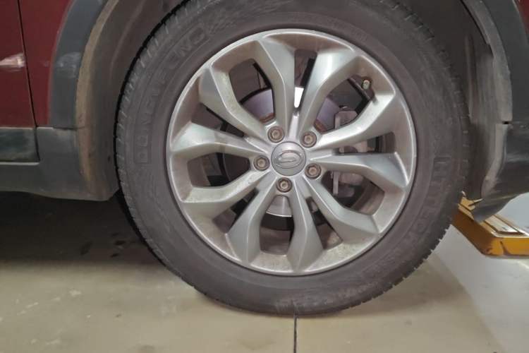Used GAC Trumpchi GS3 2017 150N Manual Luxury Edition Right Front Wheel Hub
