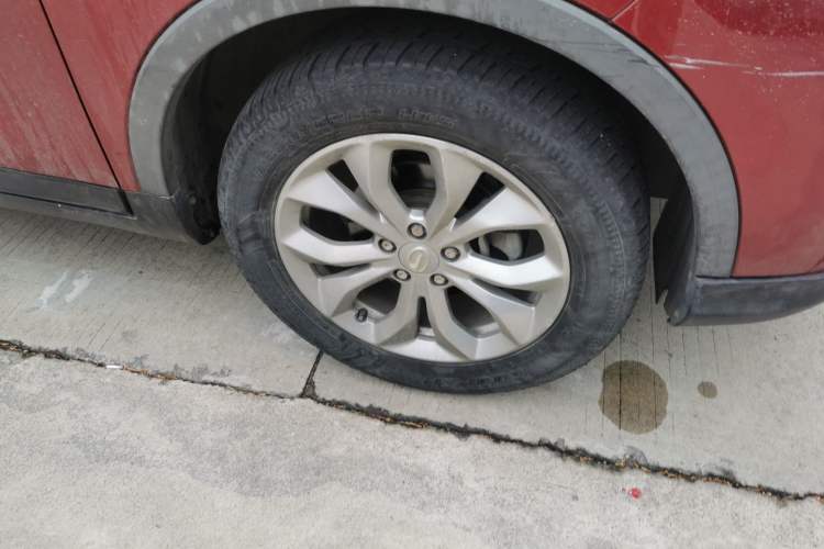 Used GAC Trumpchi GS3 2017 150N Automatic Elite Edition Right Front Wheel Hub