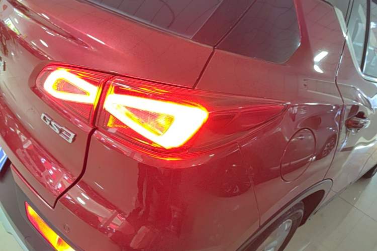 Used GAC Trumpchi GS3 2017 150N Automatic Elite Edition Right Rear Taillight