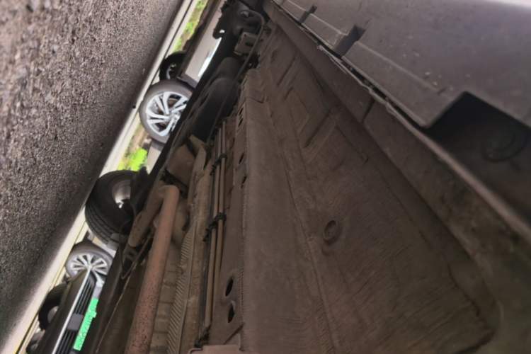 Used GAC Trumpchi GS3 2017 150N Automatic Elite Edition Right Side Sill