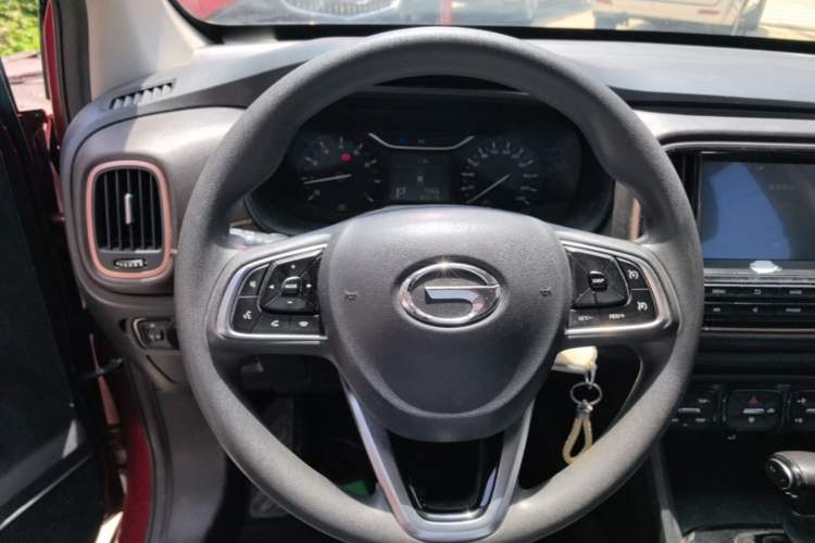 Used GAC Trumpchi GS3 2017 150N Automatic Elite Edition Steering Wheel